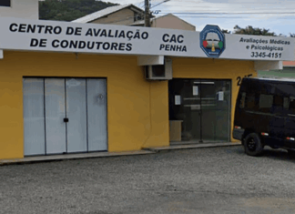 CNH: Baixo número de senhas para atendimento no CAC de Penha é alvo de reclamações