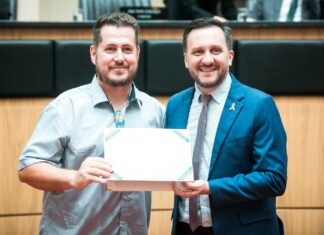 AMA de Barra Velha recebe homenagem da Assembleia Legislativa