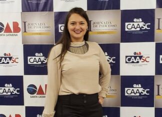 Secretária Executiva da Prefeitura de Balneário Piçarras solicita exoneração