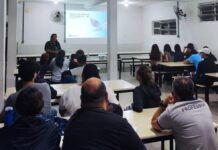 Alunos do EJA de Balneário Piçarras participam de palestra sobre uso responsável da água
