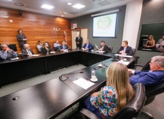 Frente Parlamentar Imobiliária na Alesc discute aumento nas taxas dos cartórios