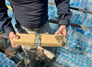 PRF encontra toneladas de maconha em fundo falso de carreta com donativos para o Rio Grande do Sul