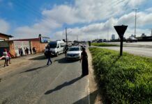 Moradores de Barra Velha protestam por melhorias na marginal Sul