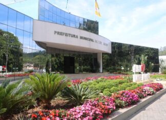 Prefeitura de Luiz Alves publica edital de concurso público para 76 cargos