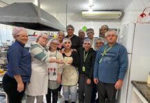 Alunos da APAE participam de curso na Escola de Arte Culinária Laci dos Santos Leite