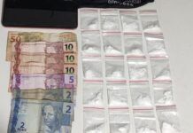 Balneário Piçarras: Motoqueiro é preso com 22 pacotinhos de cocaína