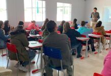 Evento, em Barra Velha, capacita profissionais para a inclusão escolar de crianças com TEA