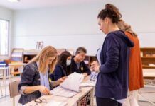Justiça Eleitoral convida eleitores a trabalharem como mesários voluntários