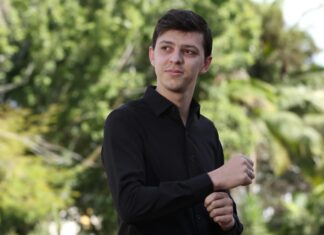 Escritor de Luiz Alves lança sua terceira obra: O dia em que a Lua se perdeu