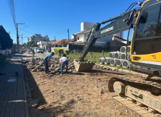 Balneário Piçarras: Inicia obra de urbanização da Rua Eulálio da Trindade