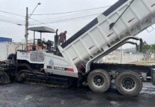 Balneário Piçarras: Ruas do Centro recebem pavimentação asfáltica