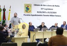 Câmara de Penha recebe representantes de provedora de internet e telefonia