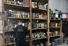 Apreendido estoque de bebidas alcoólicas falsas em Barra Velha e Blumenau