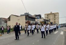 Banda Municipal de Balneário Piçarras é convidada para o Desfile da Oktoberfest 2024