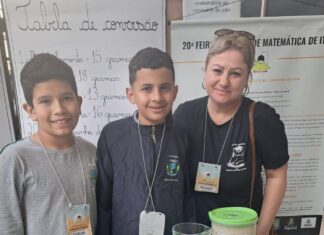 Estudantes e professores de Balneário Piçarras participam da 20ª Feira Regional de Matemática