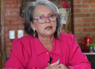 Eleição 2024: “Minha presença na política em Barra Velha cria um novo projeto para a cidade”, declara Professora Betinha (PT)