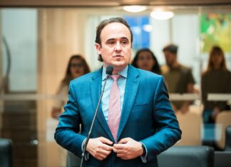 Lei que cria cadastro de pedófilos é aprovada na Alesc