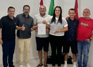 Maurício da Costa (MDB) protocola chapa para presidência da Câmara de Penha