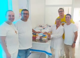 Centro Espírita Luz do Evangelho distribui presentes de Natal para cerca de 500 crianças