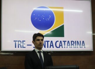 Justiça Eleitoral diploma os 52 eleitos em Balneário Piçarras, Barra Velha, Penha e São João do Itaperiú