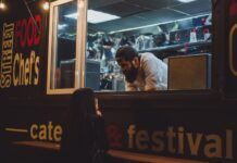 Turismo de Balneário Piçarras abre chamamento público para food trucks na temporada