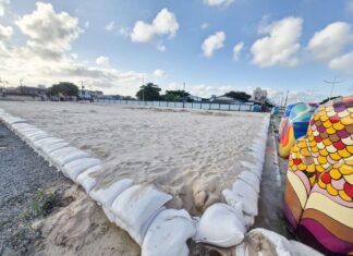 Areia do Circuito Brasileiro de Vôlei será reutilizada em quadras de esportes em Navegantes