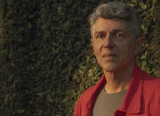 Cantor Leoni, ex-Kid Abelha, fará show gratuito durante Encanta Navega