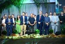 Governador Jorginho Mello prestigia a 31ª Festa dos Pescadores em Penha