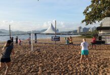 Balneário Piçarras celebra 5 anos do projeto “Essa é a Nossa Praia”, que impulsiona o beach tennis no município