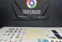 Polícia Militar apreende drogas e detém dois suspeitos por tráfico em Balneário Piçarras