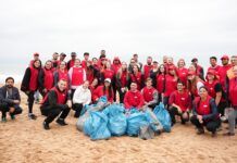 Mutirão de limpeza da Praia Vermelha recolheu 80 kg de resíduos nesta terça-feira, 3