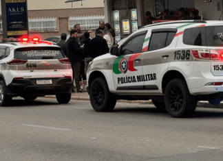 Dois homens são assassinados dentro de imobiliária, em Balneário Piçarras
