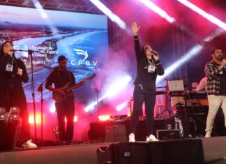 “Barra Velha para Cristo” reúne mais de 4 mil pessoas em noite de fé, emoção e comunhão