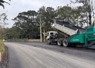 Trecho 4 da Estrada Geral da Lagoa recebe pavimentação asfáltica