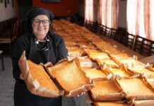 Chef Laurinha se despede da Prefeitura de Penha após 30 anos transformando vidas por meio da gastronomia