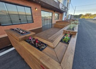 Navegantes ganha dois novos parklets na Meia Praia