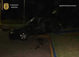Motorista que atropelou duas mulheres na Praça do Pescador se apresenta e é preso em Navegantes
