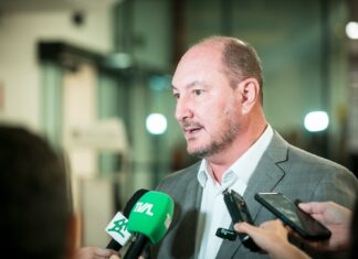 Mauro De Nadal apresenta Moção de Apelo contra importação de banana do Equador