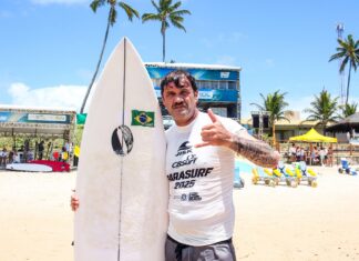 Paratleta de Navegantes é tetracampeão brasileiro de surf