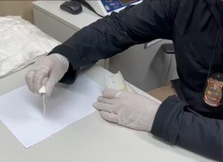 PF prende mulher no Aeroporto de Navegantes tentando embarcar com drogas para a França