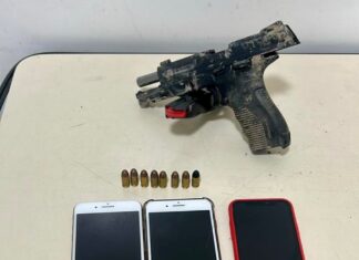 Carro roubado é recuperado e arma apreendida na BR-470