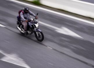 CNH Emprego na Pista oferece vagas para habilitação e qualificação profissional em várias cidades de SC