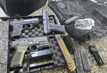 Homem é preso com três pistolas e mais de 160 munições na BR-101