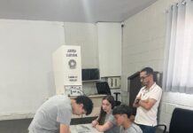 Balneário Piçarras elege vereadores mirins em votação histórica com urnas eletrônicas