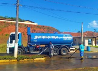 Balneário Piçarras envia equipes e caminhões para auxílio em Luiz Alves