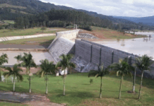 Barragens do Alto Vale iniciam fechamento preventivo após chuvas intensas