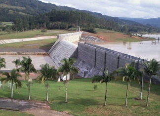 Barragens do Alto Vale iniciam fechamento preventivo após chuvas intensas