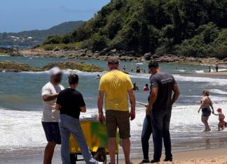 Município intensifica fiscalização sobre comércio ambulante de verão