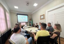 Prefeitura de Penha cobra cumprimento do contrato de saneamento em reunião com o Ministério Público