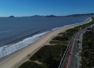 Balneário Piçarras hasteia Bandeira Azul nesta sexta-feira (12/12)